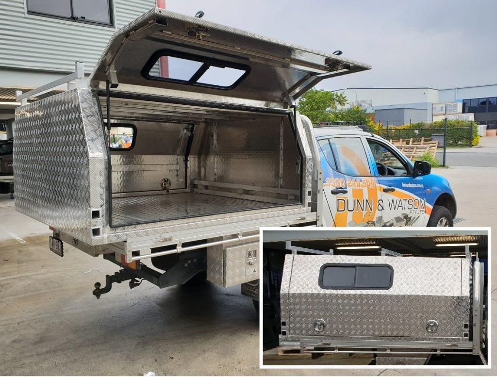 CHECKPLATE CANOPY WITH WINDOWS