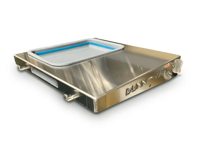 4x4 Clip On Table with Sink & Wind Barrier - 1